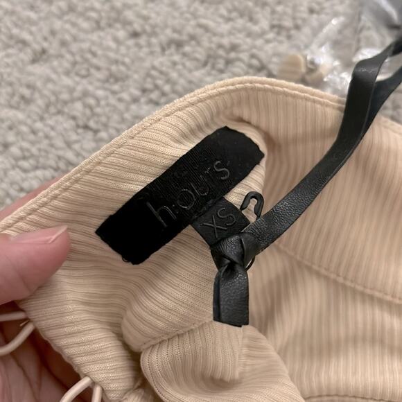 H:ours Kim shui inspired bodysuit bra set - Picture 2 of 4